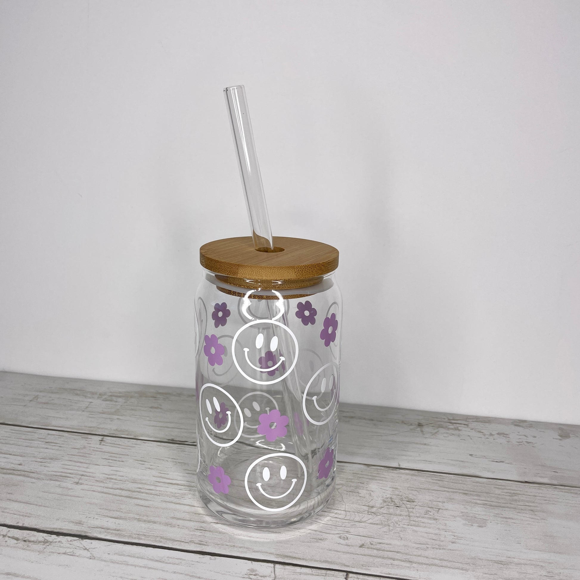 Smiley Face 16 Ounce Glass Cup With Glass Straw And Bamboo Lid — LECCE